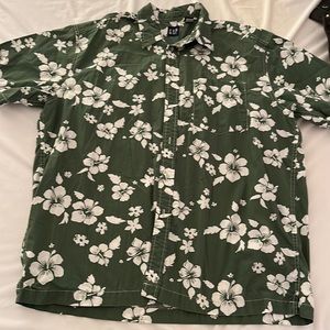 Gap Hawaiian shirt